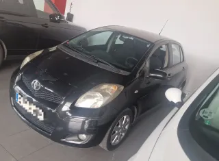 Toyota Yaris 2011