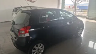 Toyota Yaris 2011