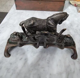 Escribanía Liberty Caballo Bronce