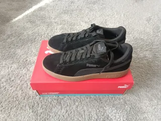Zapatillas Puma Negras y Marrones