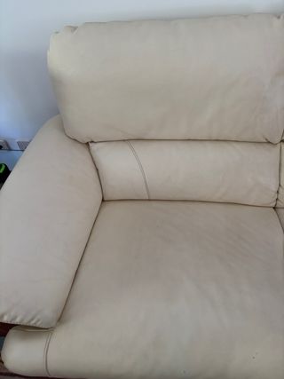 Sofá de 3 plazas de cuero beige