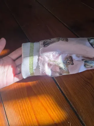 Chaqueta infantil rosa con estampado de animales