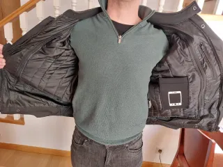 Chaqueta de moto negra