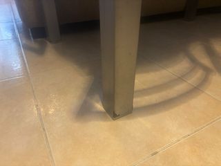 Mesa de cocina con 4 sillas