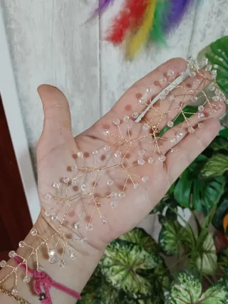 Collar choker cuentas cristal transparentes. Acero