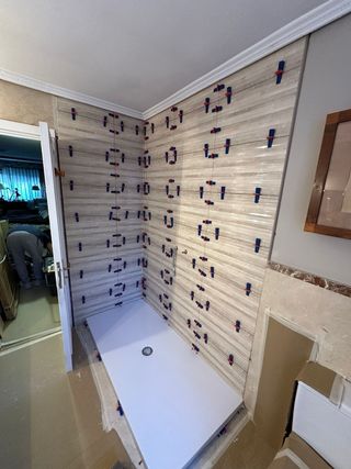 ALBAÑIL PROFESIONAL – REFORMAS DE BAÑOS Y COCINA