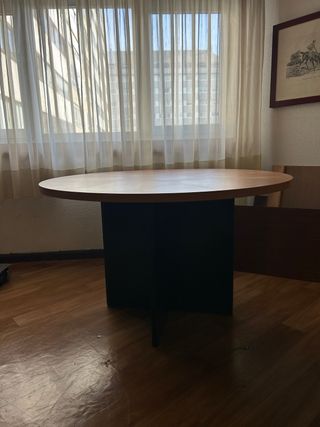 Mesa redonda oficina madera