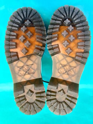 Zapatos Dr. Martens blancos charol