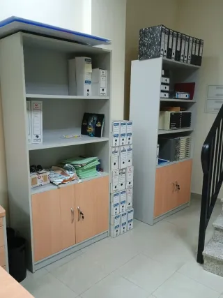 Mueble de oficina madera y metal