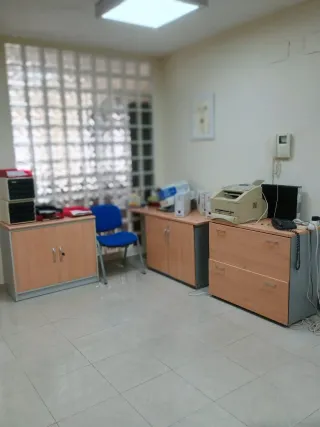 Mueble de oficina madera y metal