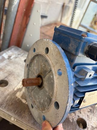 Motor Trifásico Azul