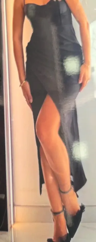 Vestito lungo nero con spacco