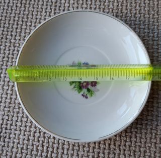 Juego Tazas y Platos Miniatura  Porcelana japonesa