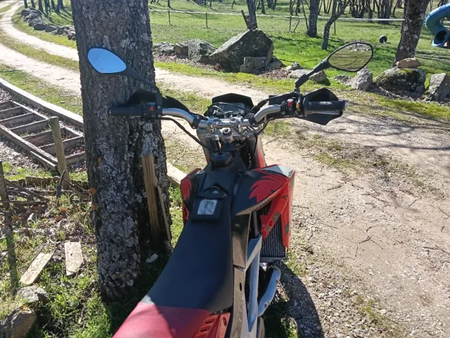 Aprilia SXV 550 Supermotard