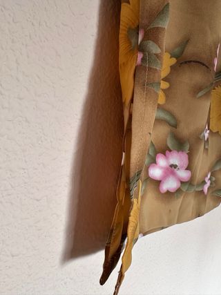 Falda floral marrón y amarilla