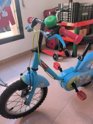 Bicicleta infantil Btwin azul