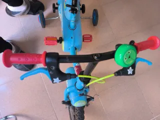 Bicicleta infantil Btwin azul