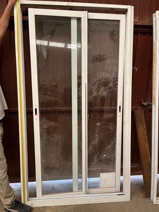 Ventanal aluminio blanco suelo a techo