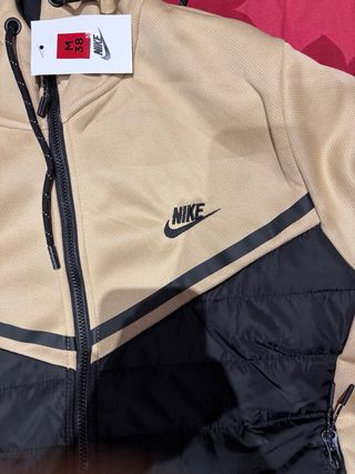 Chándal Nike Tech Beige y Negro
