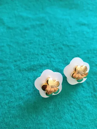 Pendientes vintage oro y resina flor