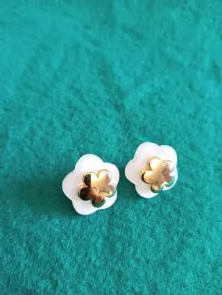 Pendientes vintage oro y resina flor