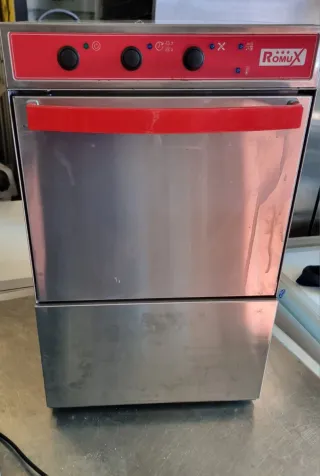 Lavavajillas industrial 35x35 con bomba desagüe