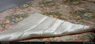 Colcha, cubre colcha acolchada y cortinas a juego