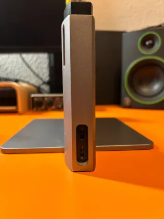 Base Henge Docks MacBook Pro 15