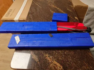 Triángulos de emergencia Ford