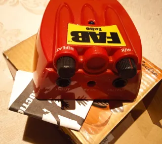 Lote Washburn A-SC7 Stereo Chorus Pedal + 2 FAB