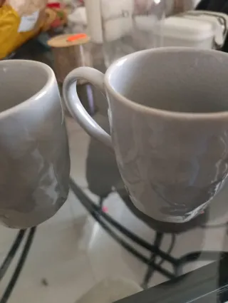 Conjunto 2 Canecas Cerâmica Bege/Cinza