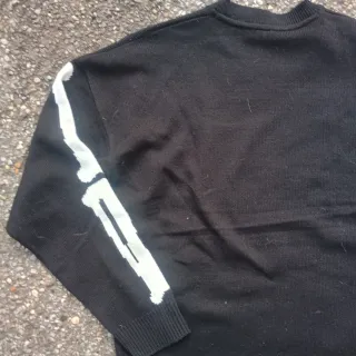 Maglione nero scheletro FSBN