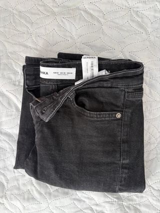 Pantalones campana Bershka negros