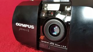 Olympus µ[mju:]-1 Cámara Analógica Compacta 35 mm