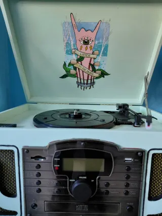 Tocadiscos marca Lauson Retro modelo CL106A