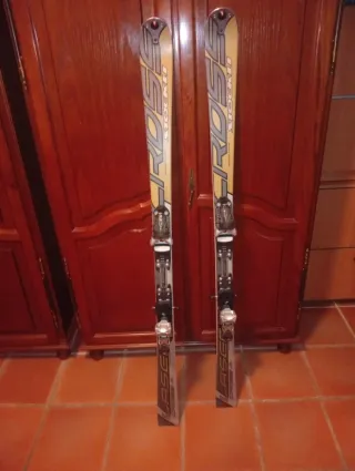 Esquís Stockli Laser Cross 158