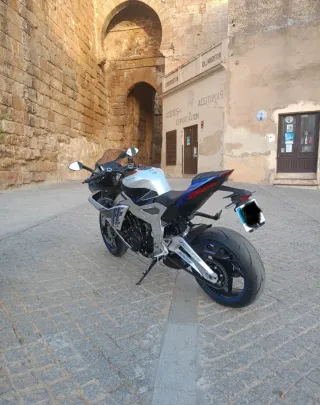 Zontes 703 RR Deportiva Azul/Plata casi a estrenar