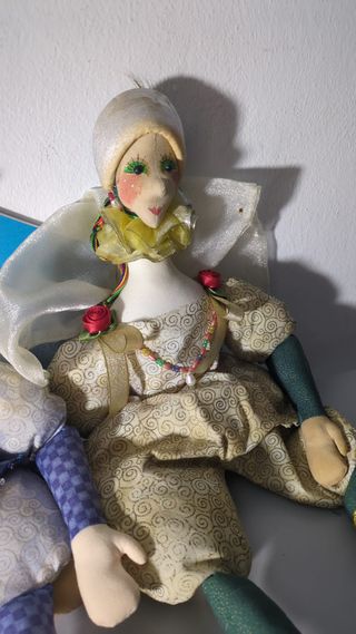Bambole di stoffa artistiche fatte a mano