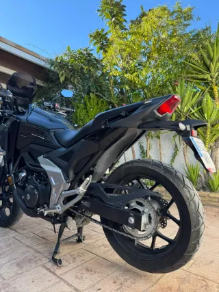 Honda NC750X 2024 NEGRA