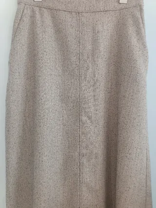 Falda midi Zara capa beige