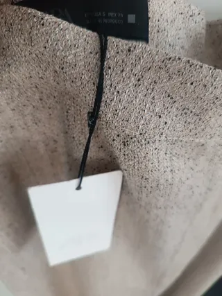 Falda midi Zara capa beige