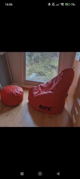 Puff Pera XL y Reposapiés Rojo UFC.