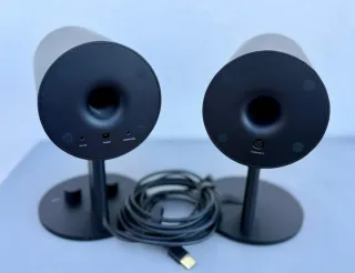 Altavoces Razer Nommo Negros