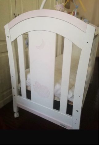 Cuna Trama blanca y rosa