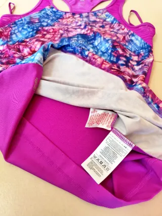 Top Desportivo marca Adidas (14-15 anos / 170 cm)