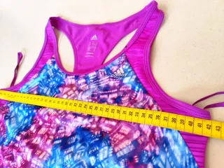 Top Desportivo marca Adidas (14-15 anos / 170 cm)