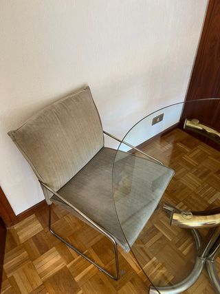 Mesa cristal redonda + 3 sillas