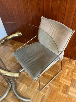 Mesa cristal redonda + 3 sillas