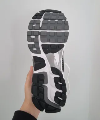 Nike Zoom Vomero 5 SE SP Talla 41