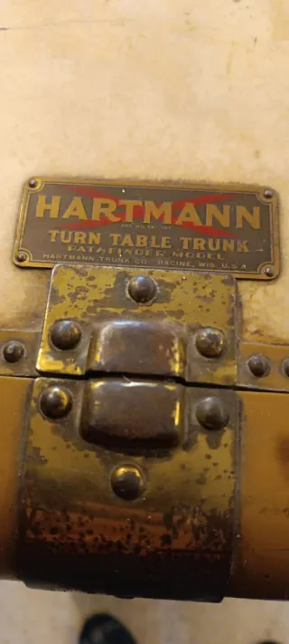 Baúl Viaje Vintage Hartman Beige y Dorado